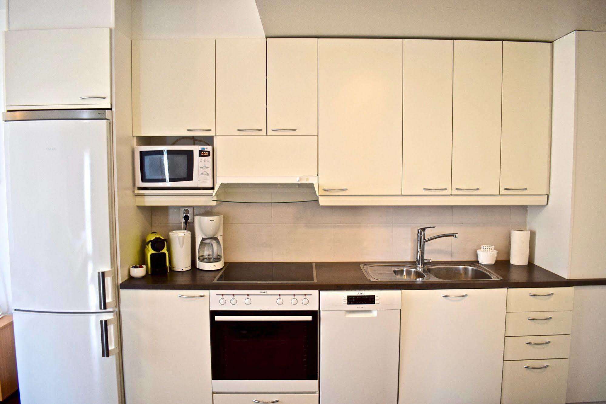 Avia Apartments Вантаа Экстерьер фото